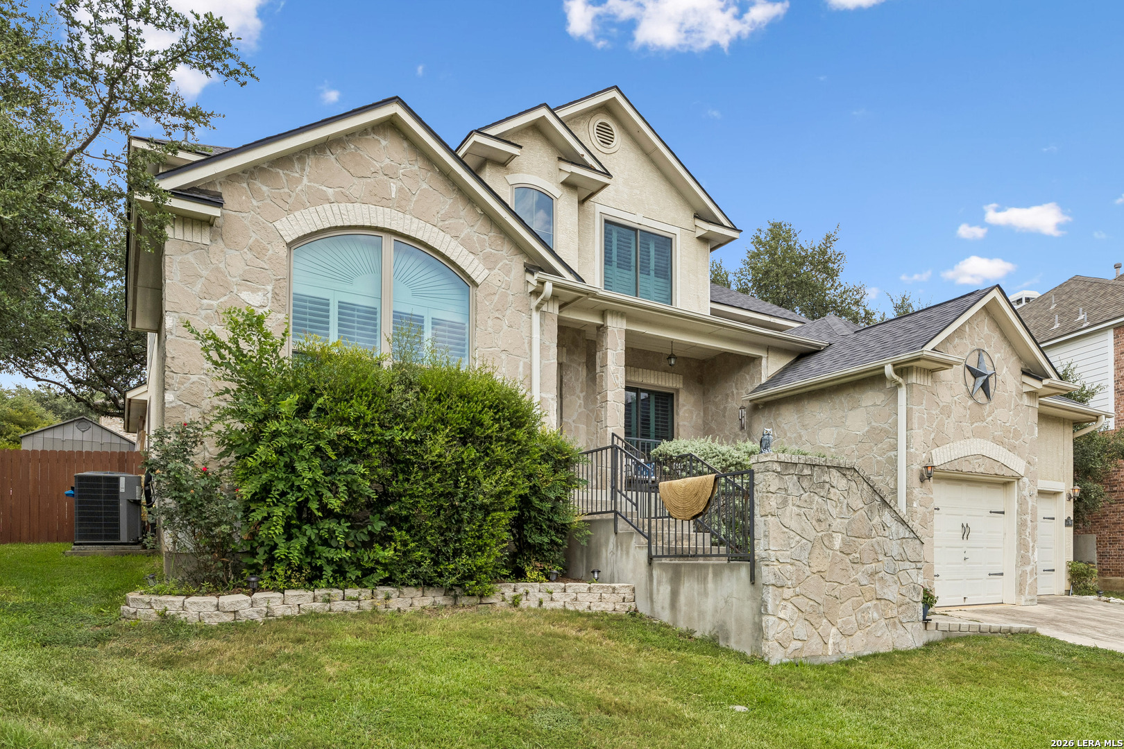 3 Horseshoe Cyn, ,  78258 — photo 1