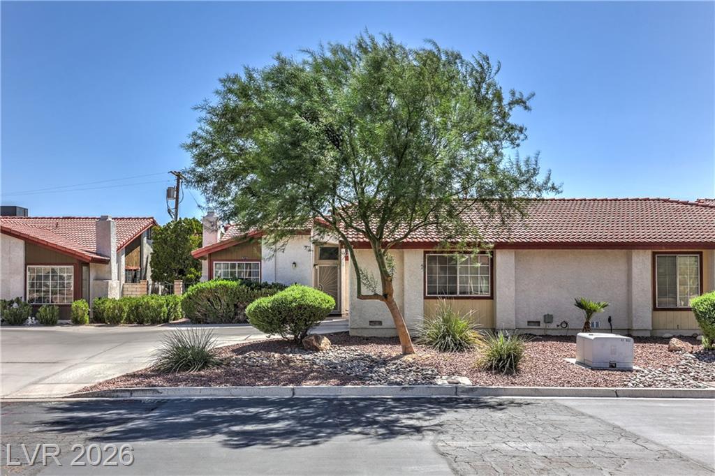 5272  Dickens Drive, Las Vegas, NV 89119 — photo 1