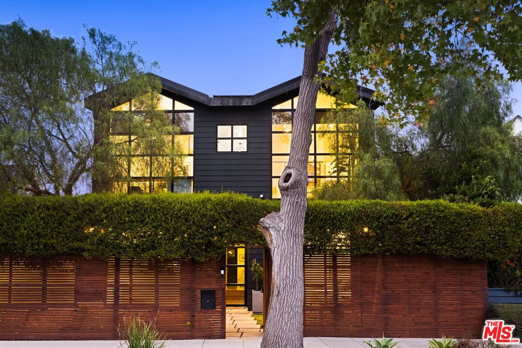 3024 Stanford Avenue, Los Angeles, CA 90292 — photo 1