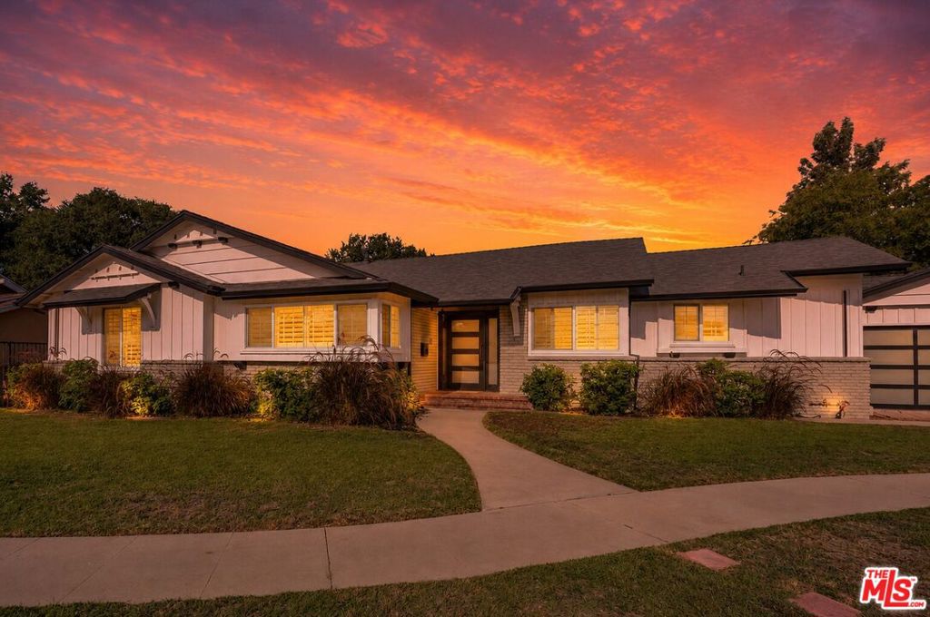 9449 Forbes Avenue, Los Angeles, CA 91343 — photo 1
