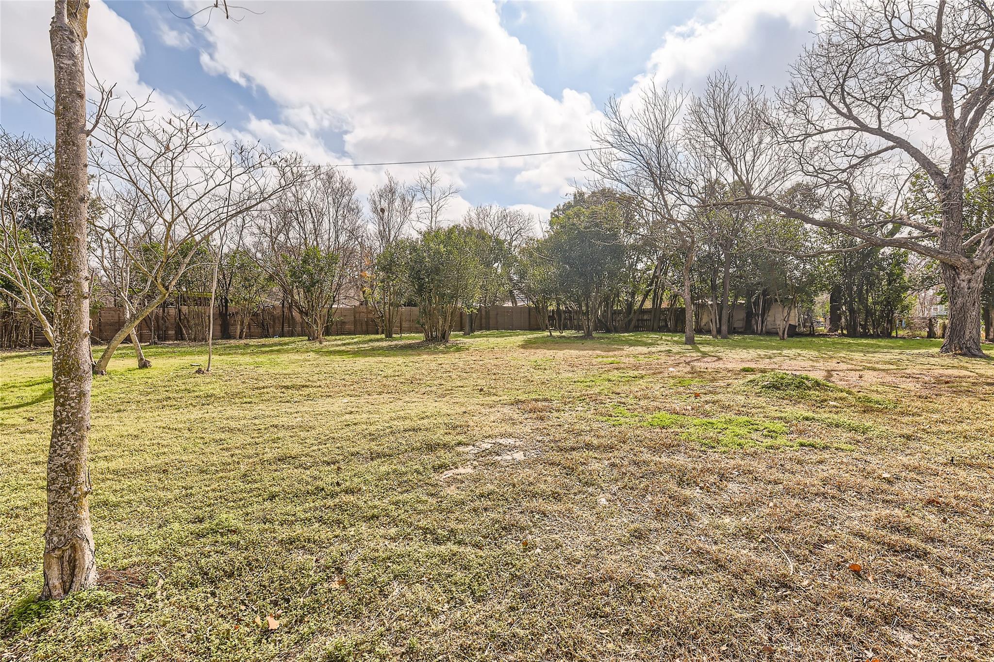 401 Oak, Austin, TX 78753 — photo 1