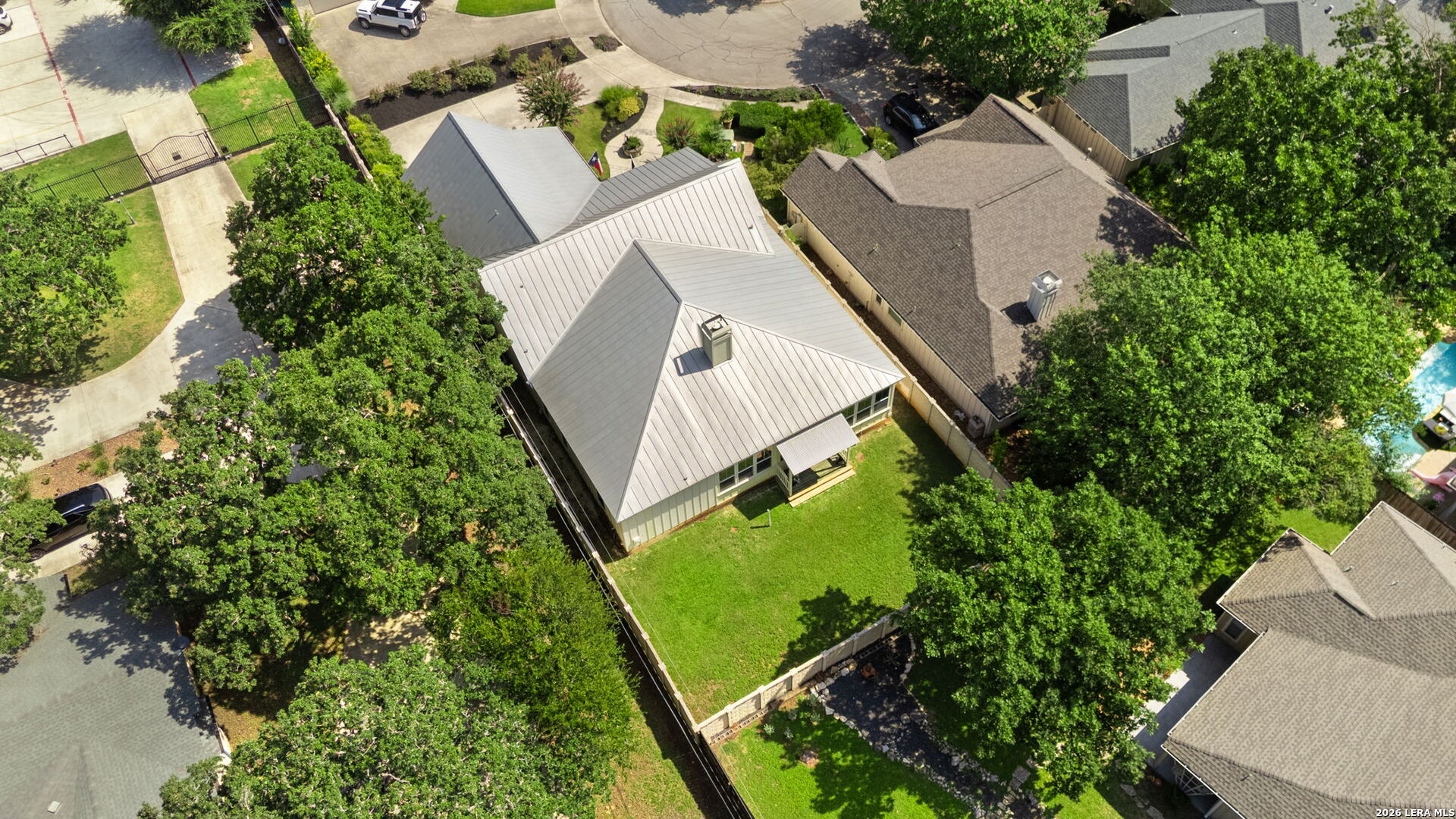 109 Village Cir, ,  78006 — photo 1