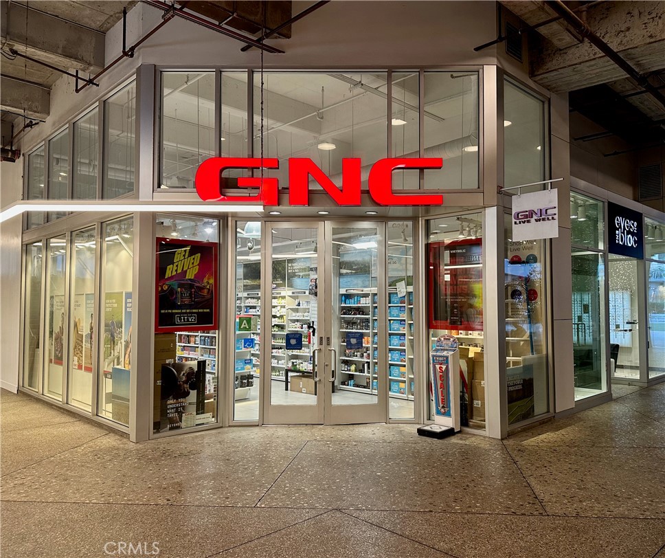GNC, Los Angeles, CA 90017 — photo 1