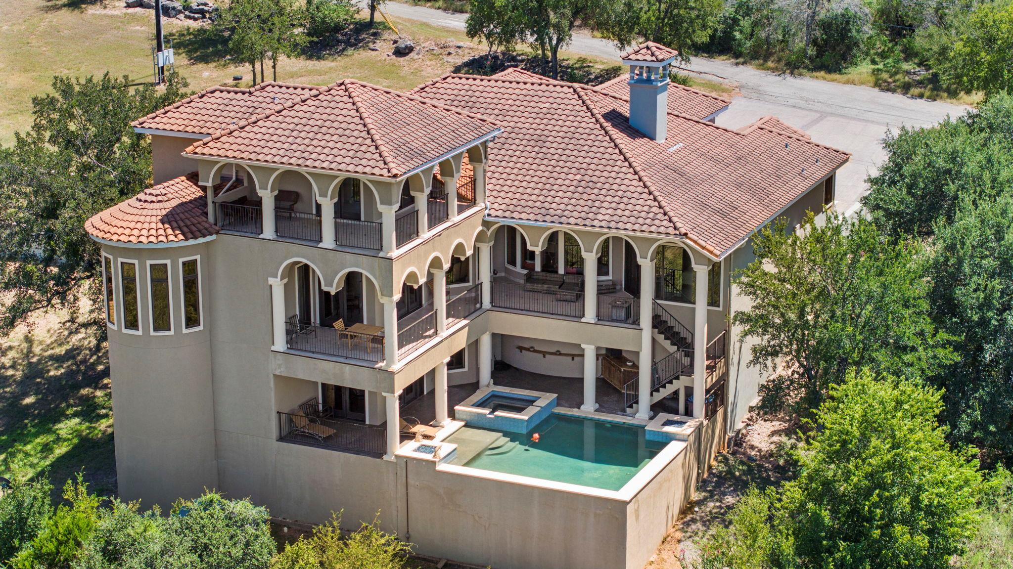 301 Circle, Horseshoe Bay, TX 78657 — photo 1