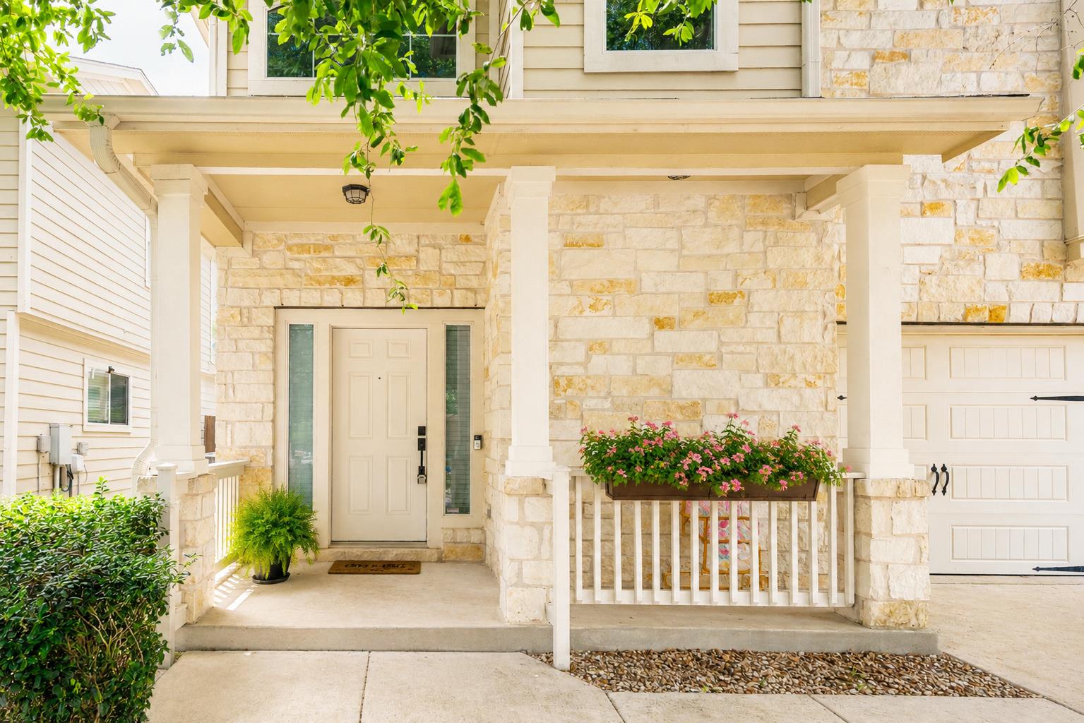 10502 Wylie, Austin, TX 78748 — photo 1