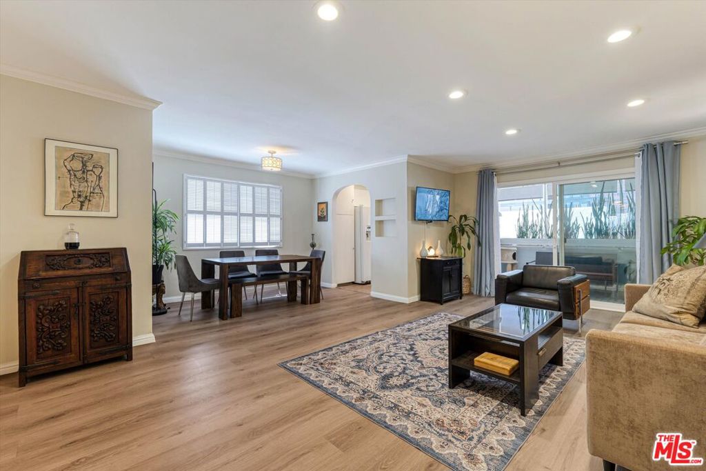 1734 N Fuller Avenue 307, Los Angeles, CA 90046 — photo 1