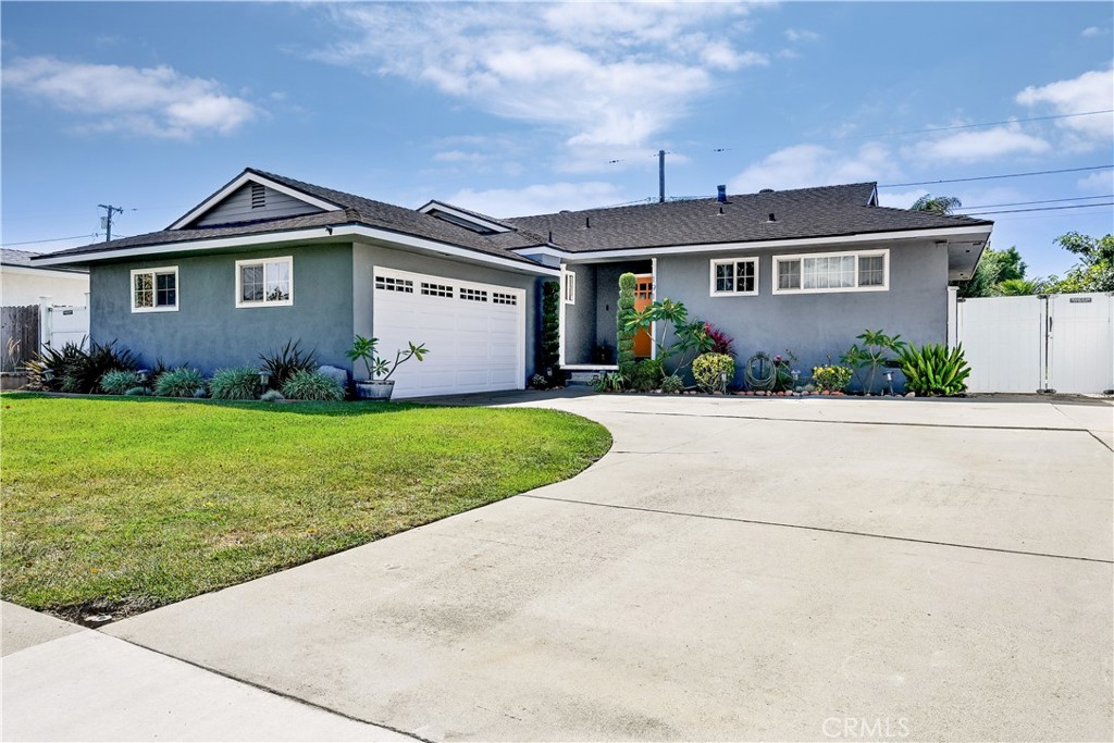 1919 Nipomo, Long Beach, CA 90815 — photo 1