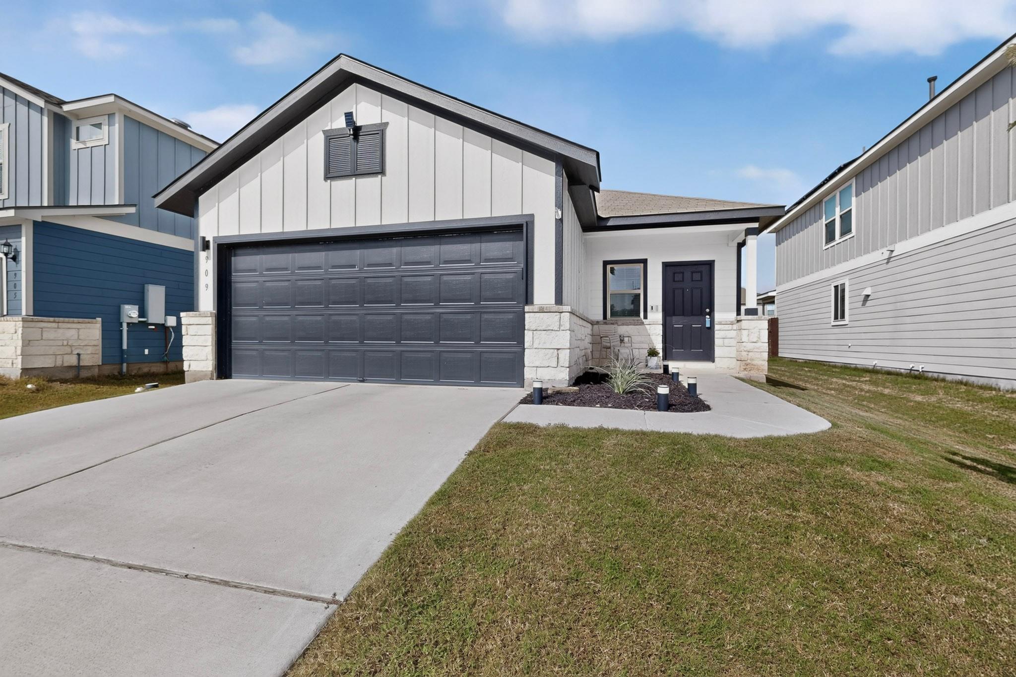 909 Black Alder, Georgetown, TX 78626 — photo 1