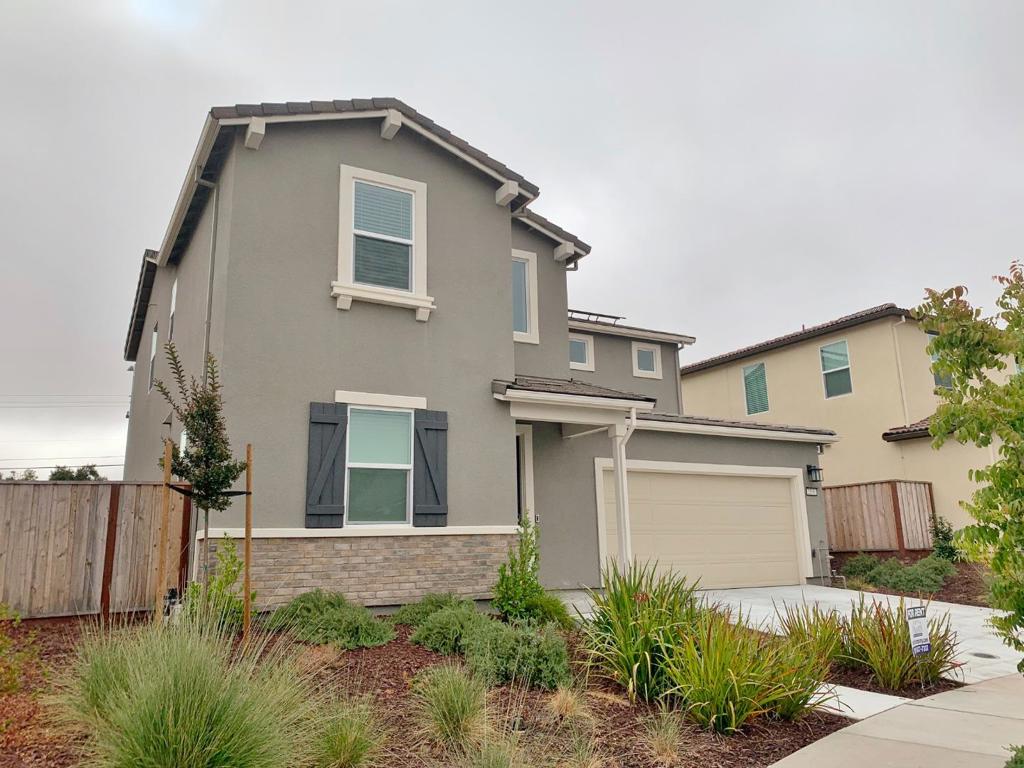 2130 Brighton Drive, Hollister, CA 95023 — photo 1