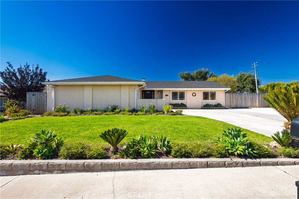 393 Mountain View, Santa Maria, CA 93455 — photo 1
