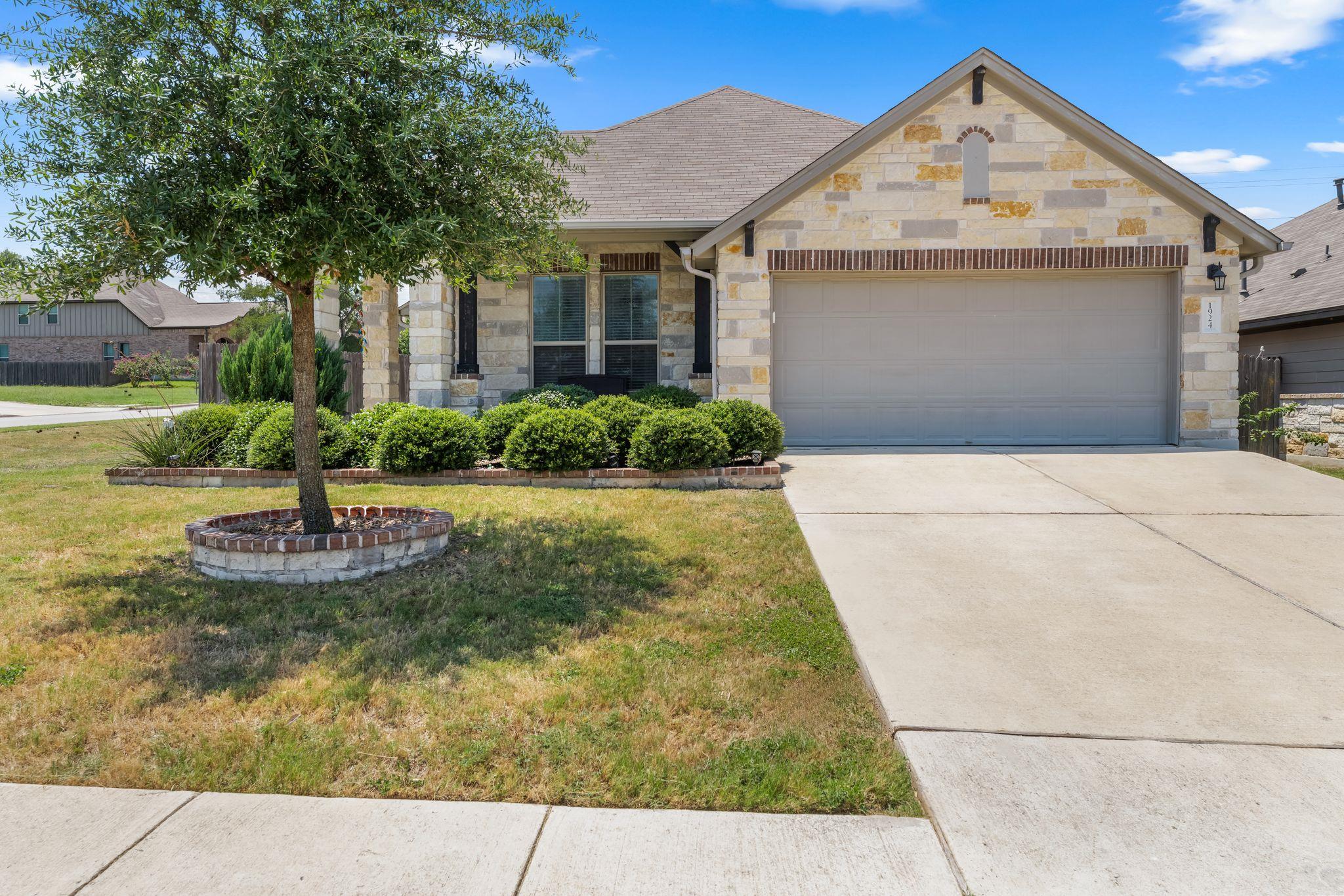 1924 Goldilocks, Austin, TX 78652 — photo 1