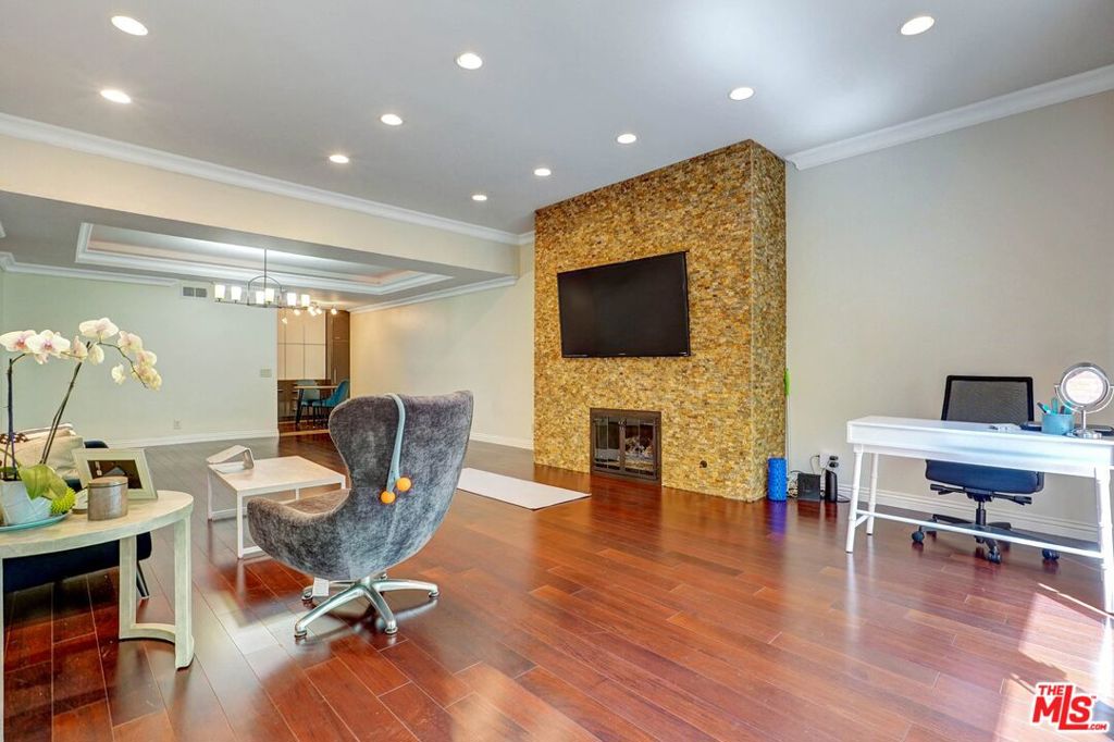 1880 Veteran Avenue 107, Los Angeles, CA 90025 — photo 1