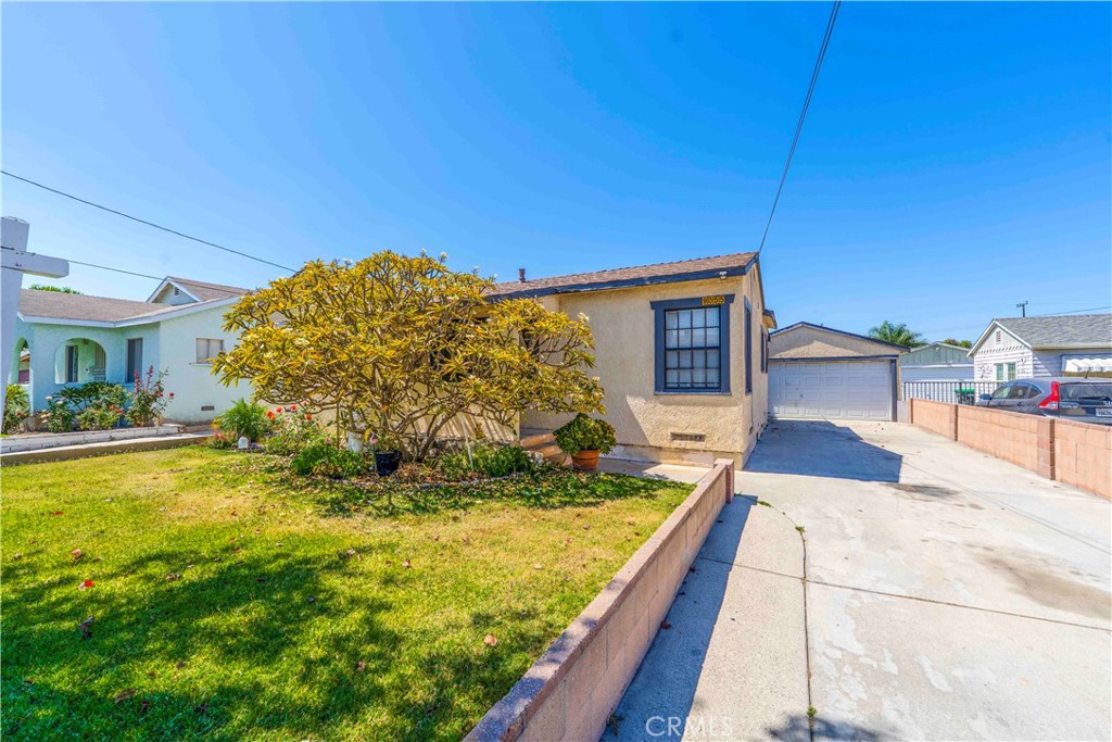 9055 Walnut, Bellflower, CA 90706 — photo 1