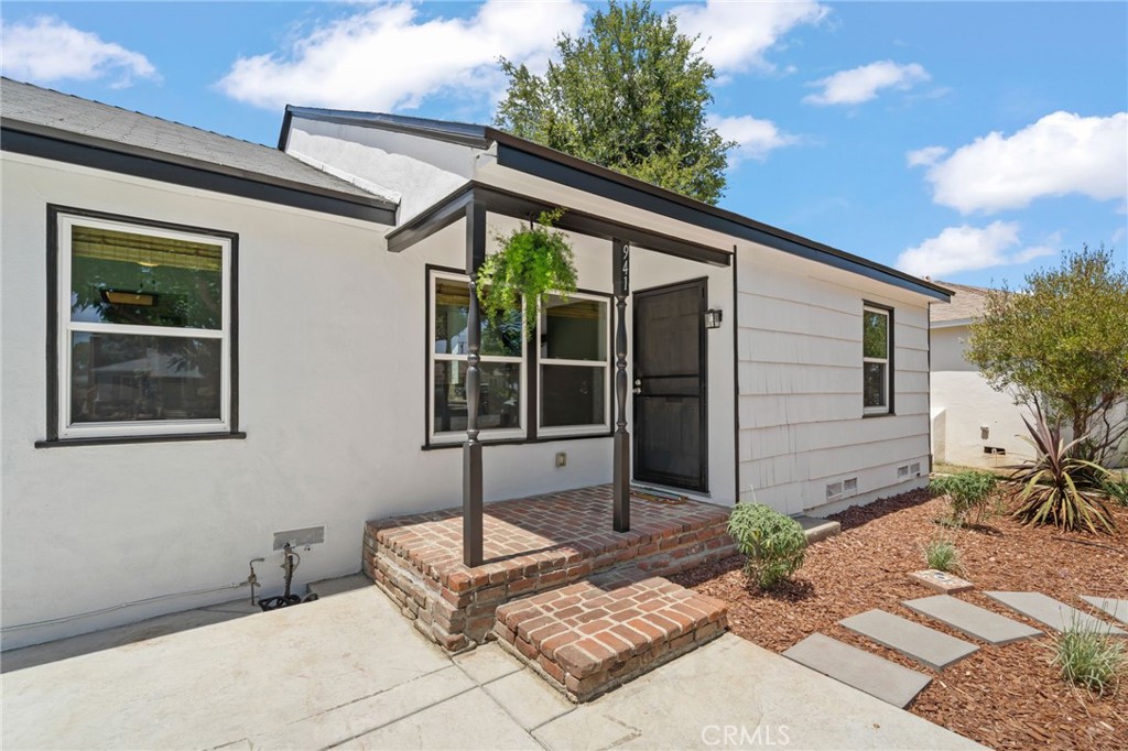 941 E Ridgewood, Long Beach, CA 90807 — photo 1
