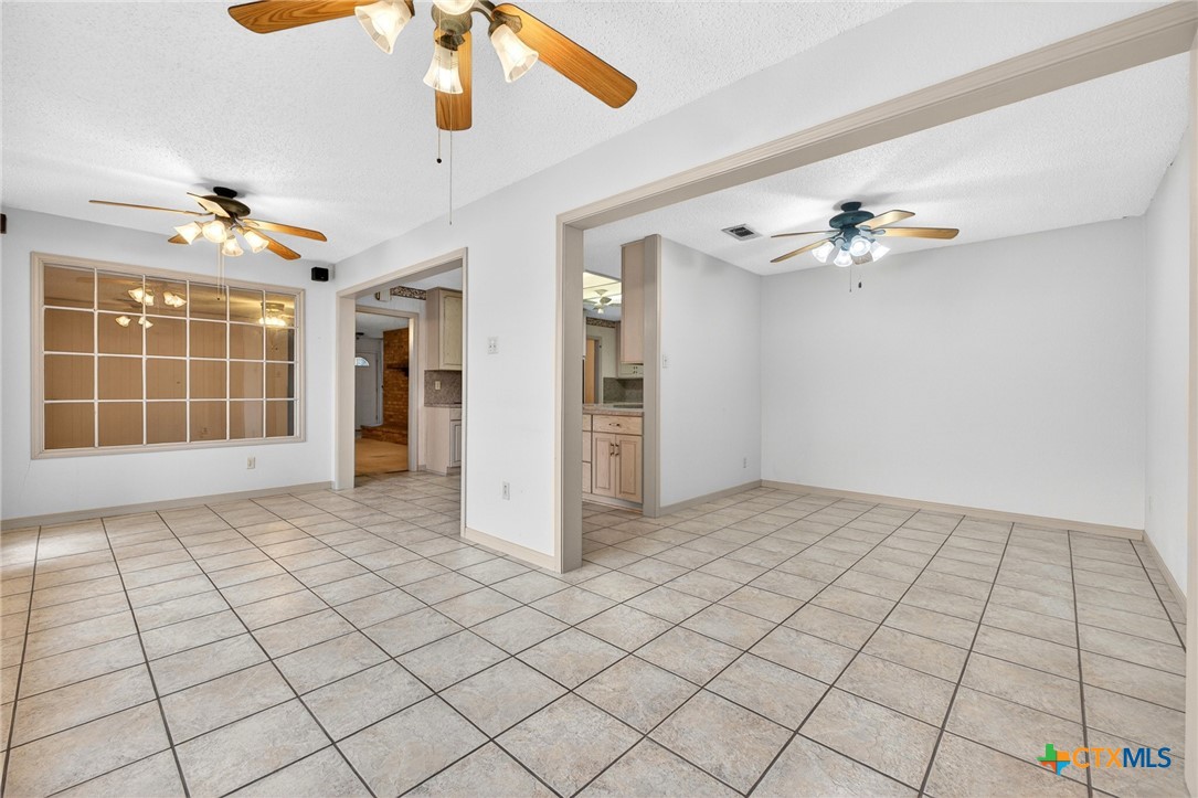 605 Mary Jane, Killeen, TX 76541 — photo 1