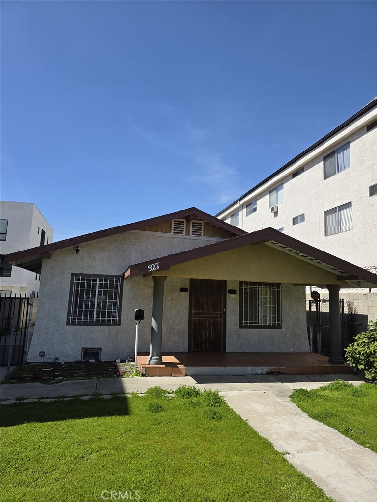 527 N Hobart, Los Angeles, CA 90004 — photo 1