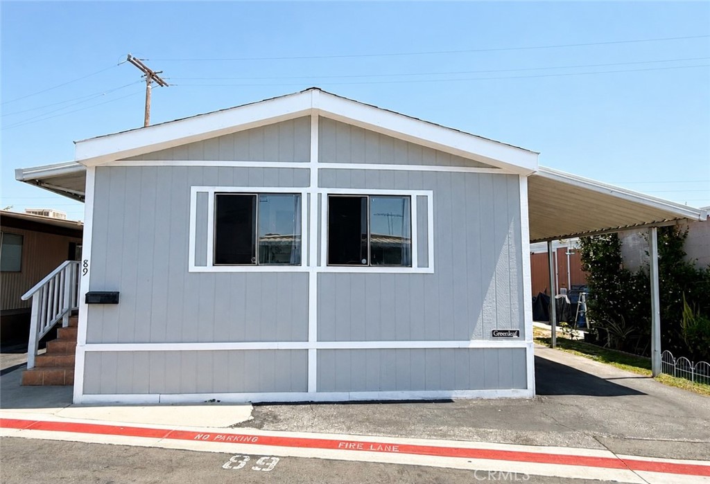 11101 Imperial Hwy