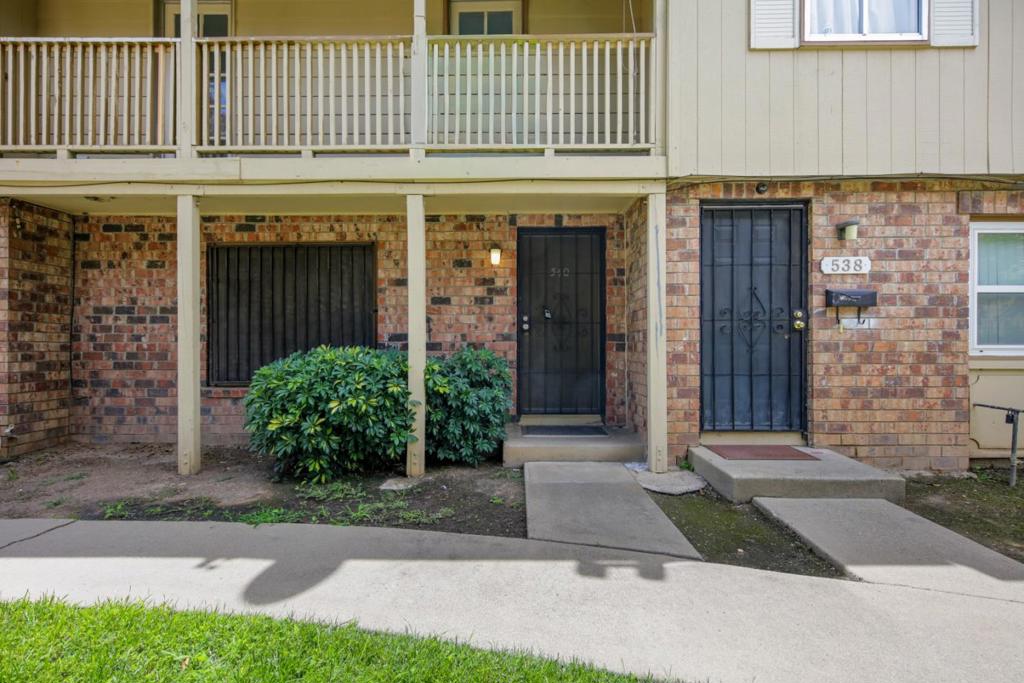 540 Salem Way, Stockton, CA 95207 — photo 1