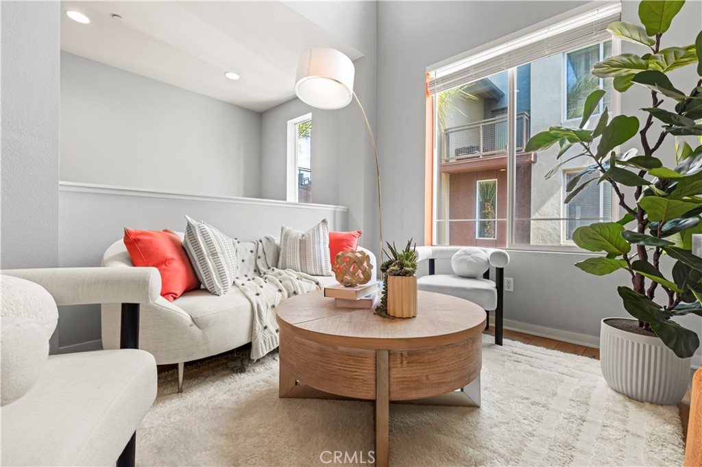 543 Rockefeller, Irvine, CA 92612 — photo 1