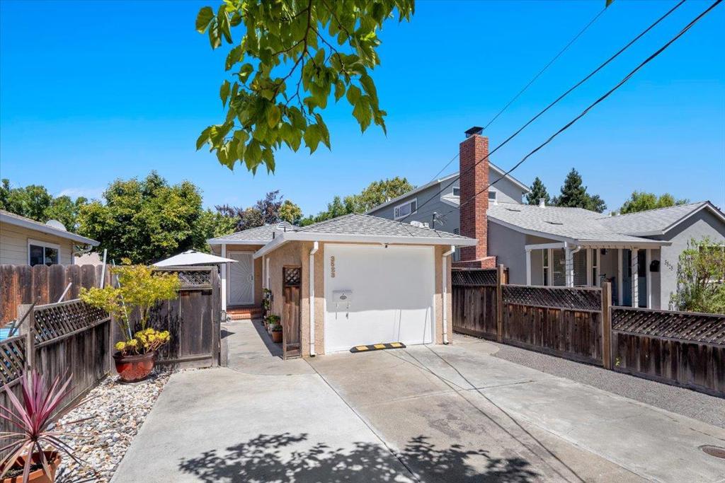 3523 Page Street, Redwood City, CA 94063 — photo 1