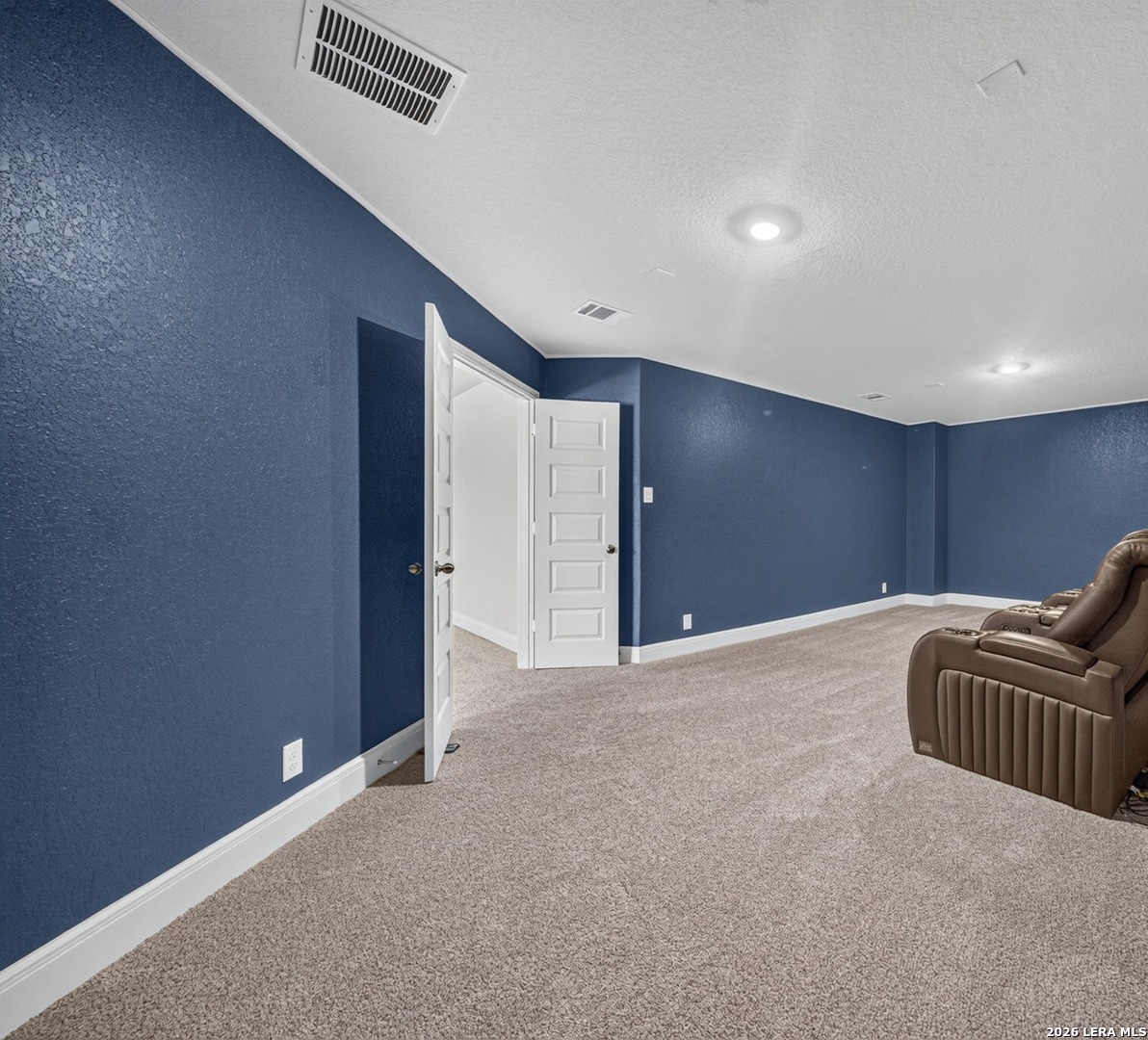 805 TOWN CREEK WAY, , 78108 — photo 1