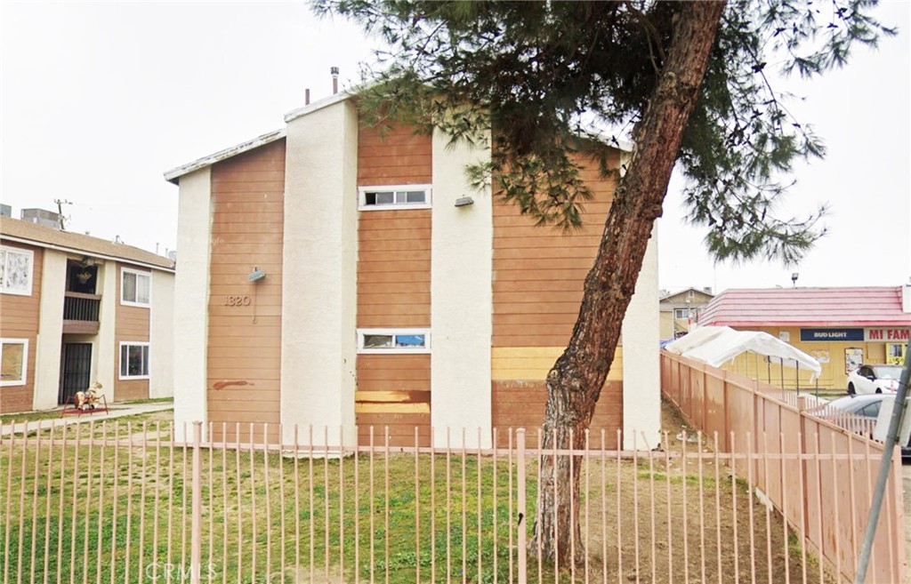 1320 Flower Street, Bakersfield, CA 93305 — photo 1