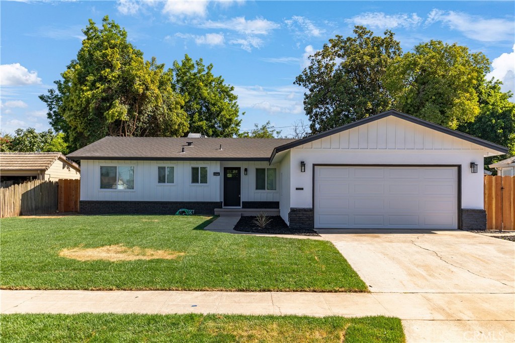 1163 W 25th, Merced, CA 95340 — photo 1