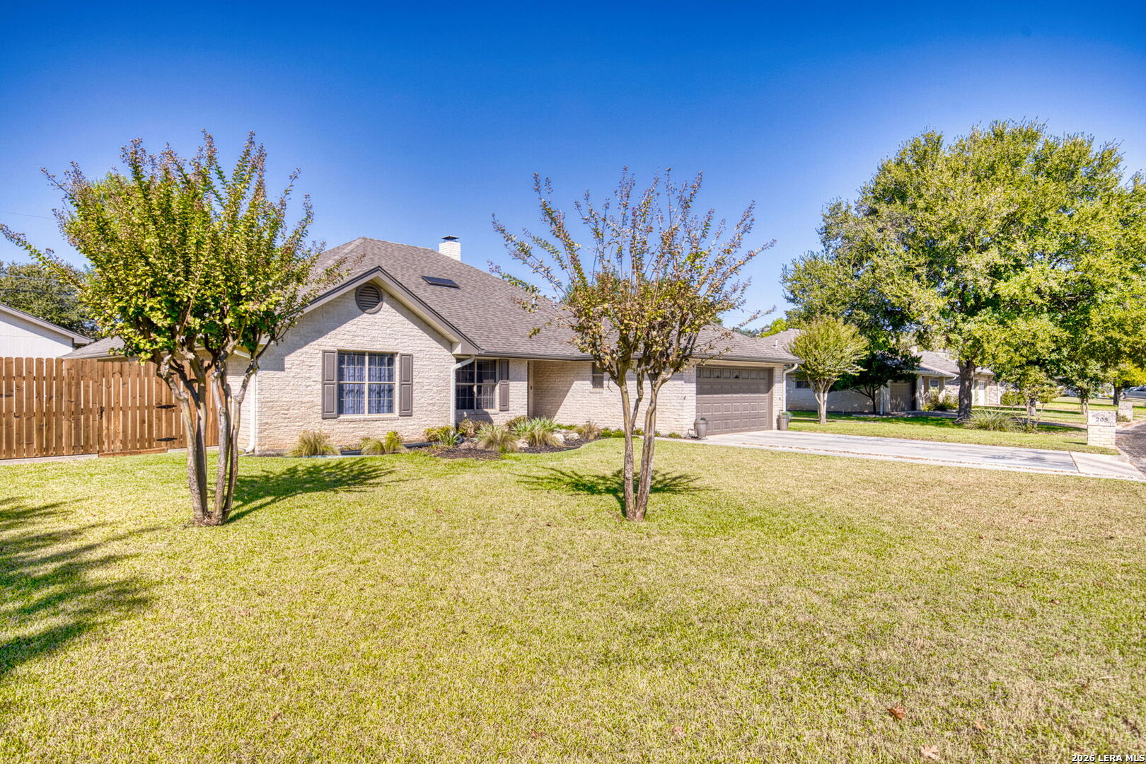 205 EDGEWOOD DR, , 78624 — photo 1