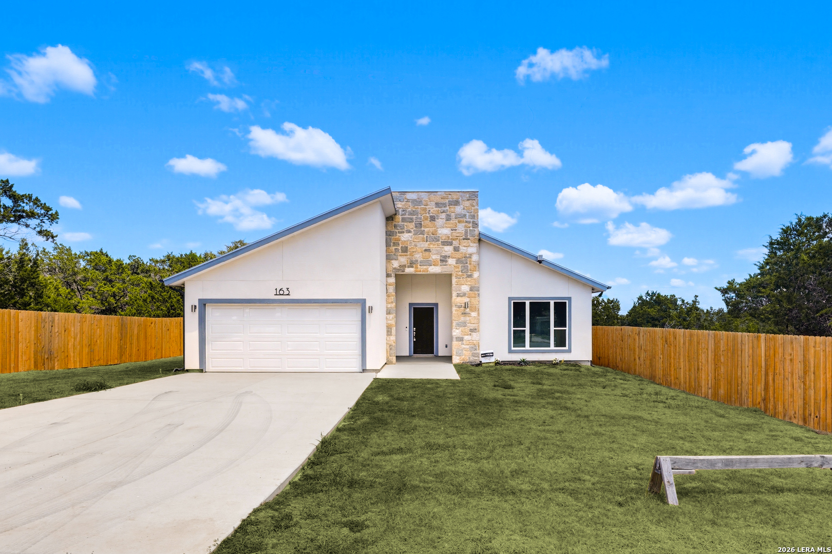 163 Remington, Spring Branch, TX 78070 — photo 1