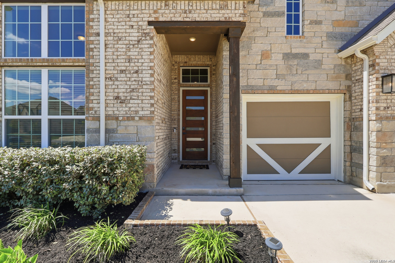 111 HUNTWICK DR, ,  78006 — photo 1