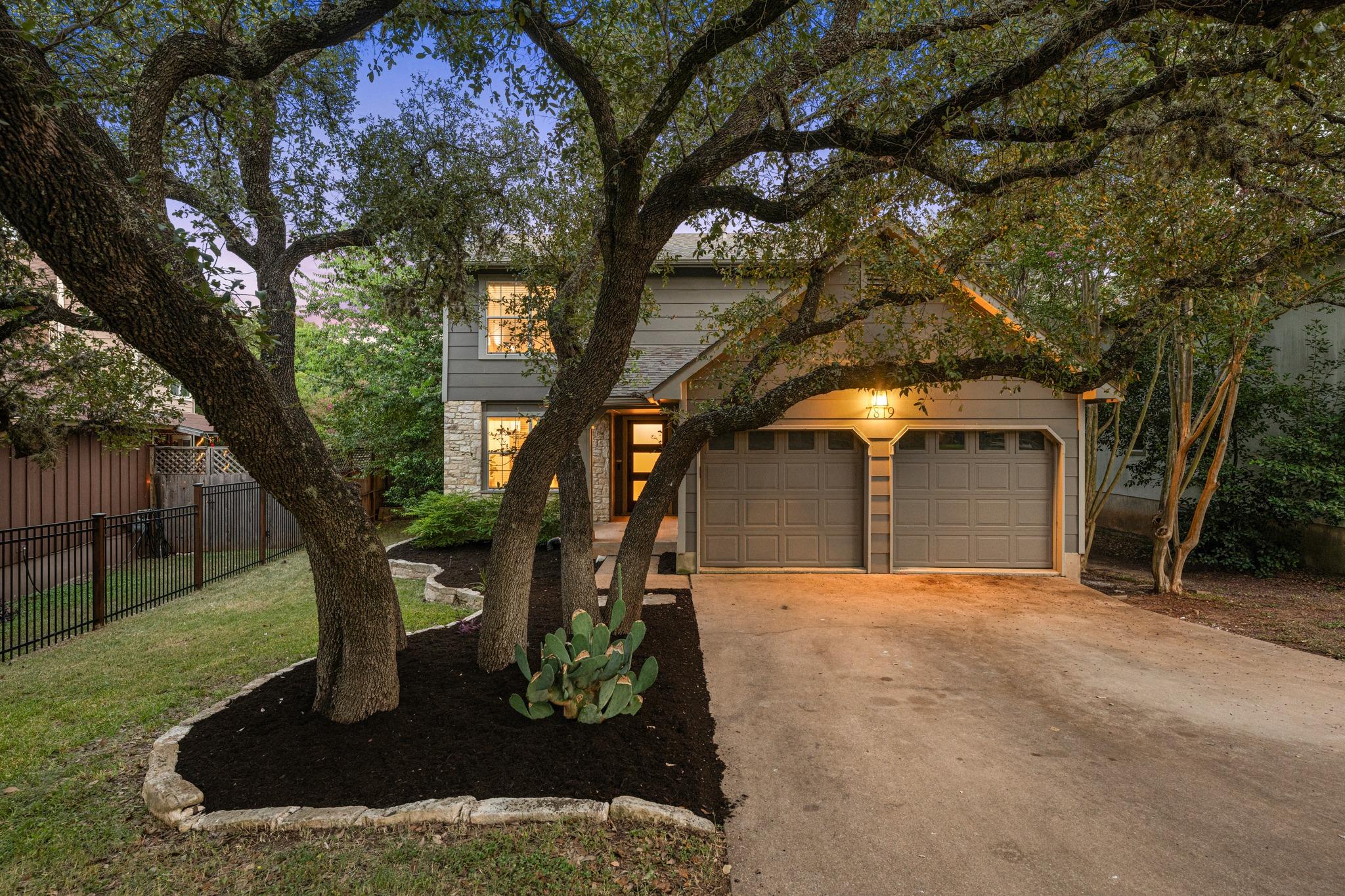 7819  Palacios Dr, Austin, TX 78749 — photo 1