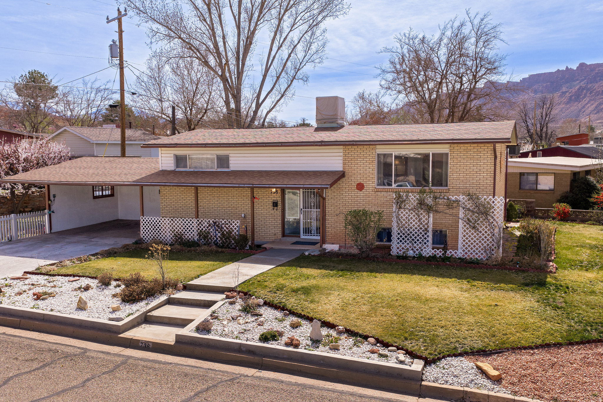738  LOCUST LN, Moab, UT 84532 — photo 1