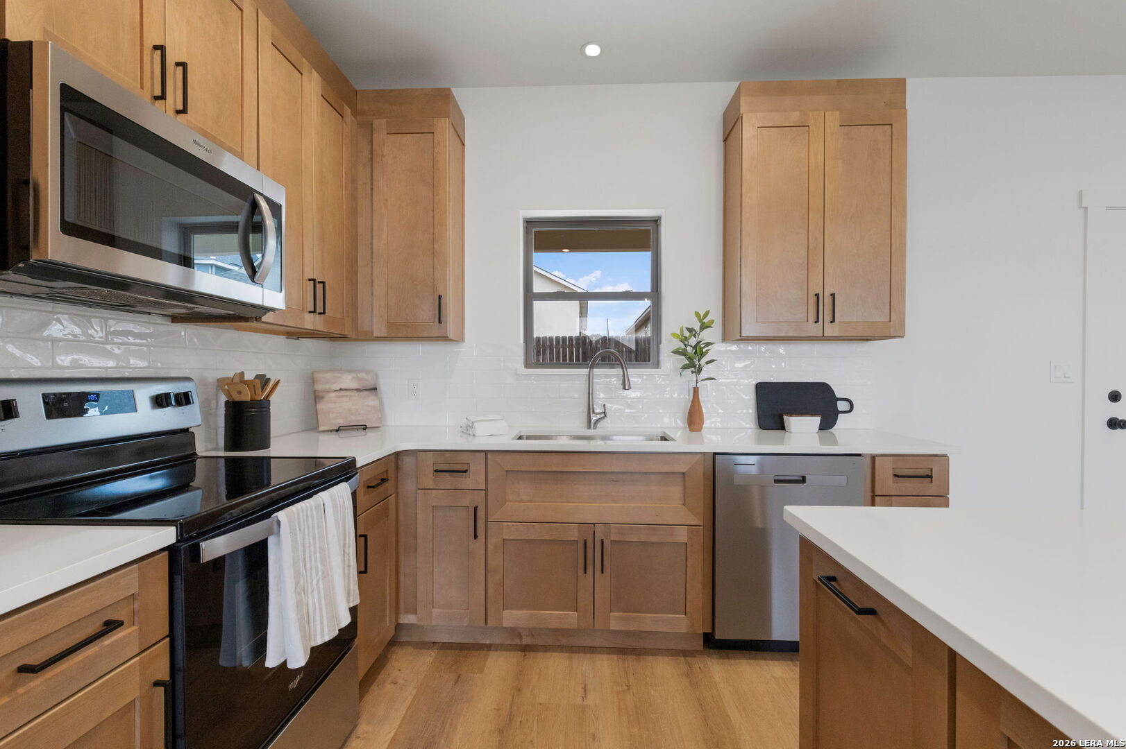 114 MADRONA LN, ,  78624 — photo 1