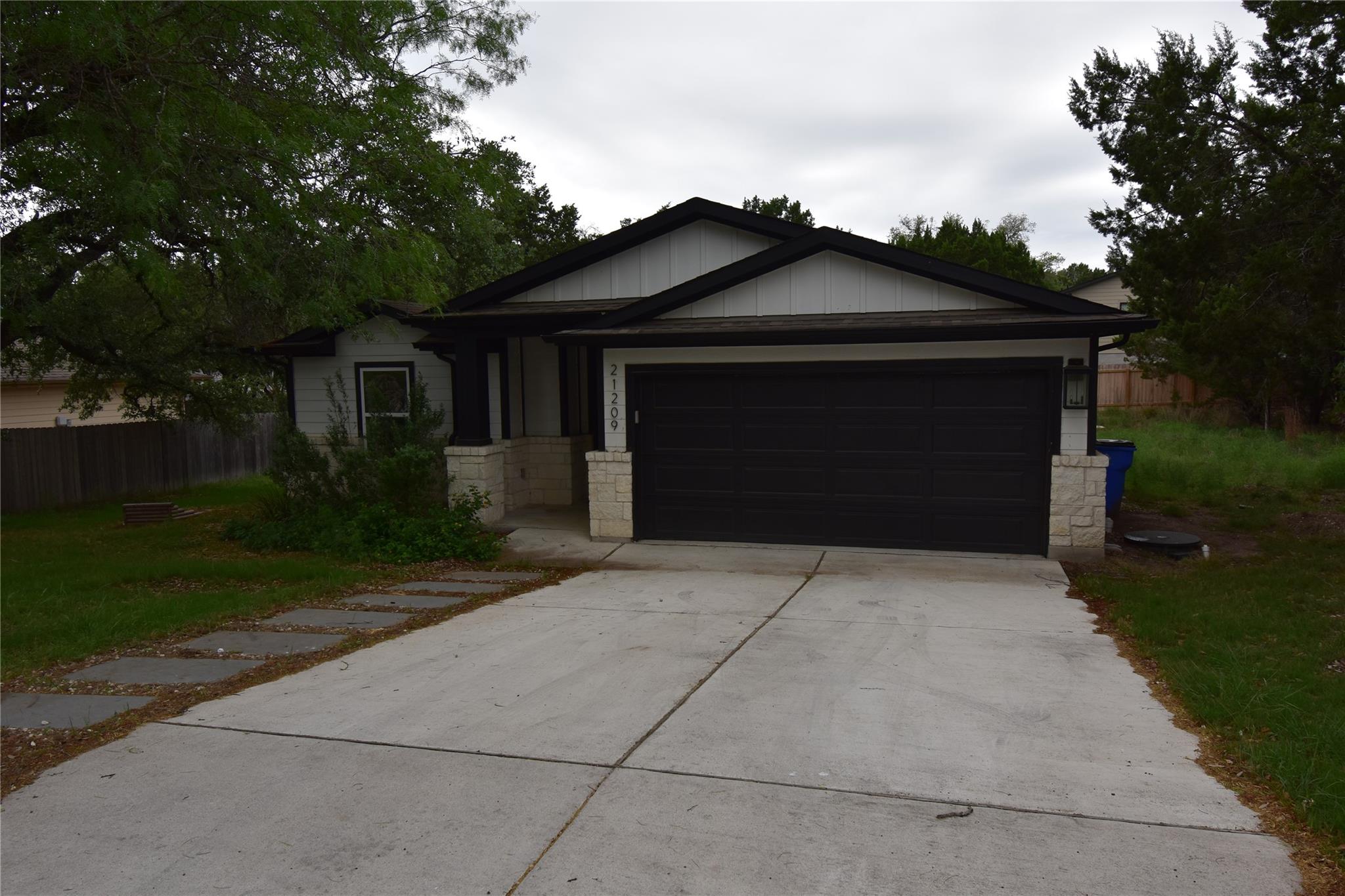 21209 Santa Carlo, Lago Vista, TX 78645 — photo 1
