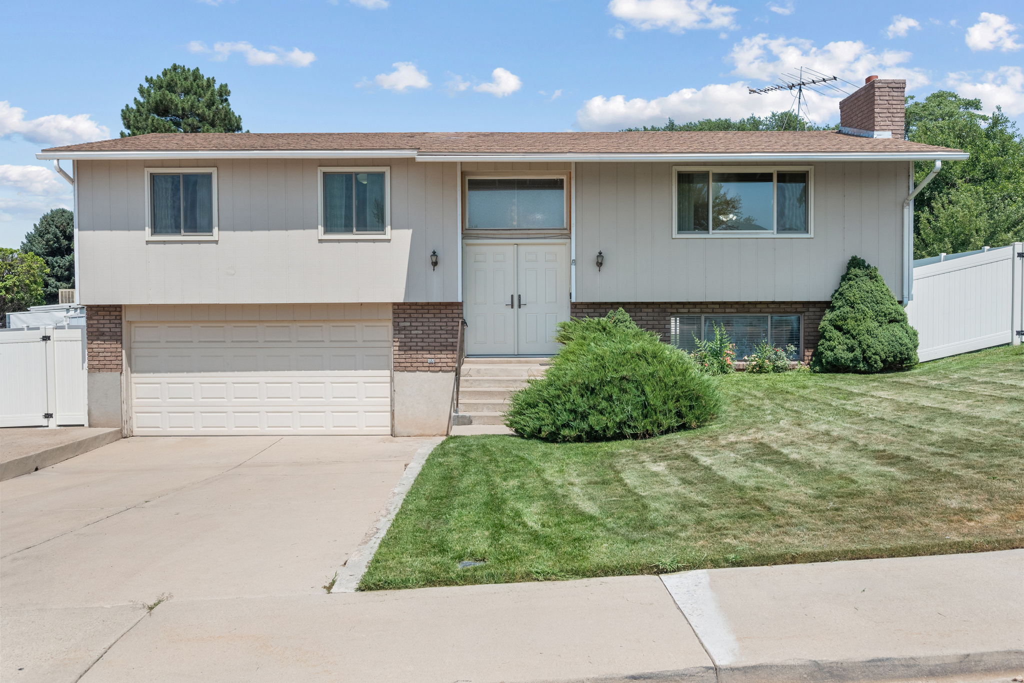 1064 W 180 N, Orem, UT 84057 — photo 1