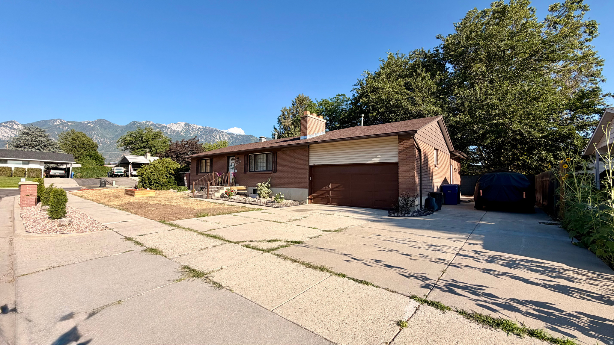 1236 E VIOLET DR, Sandy, UT 84094 — photo 1