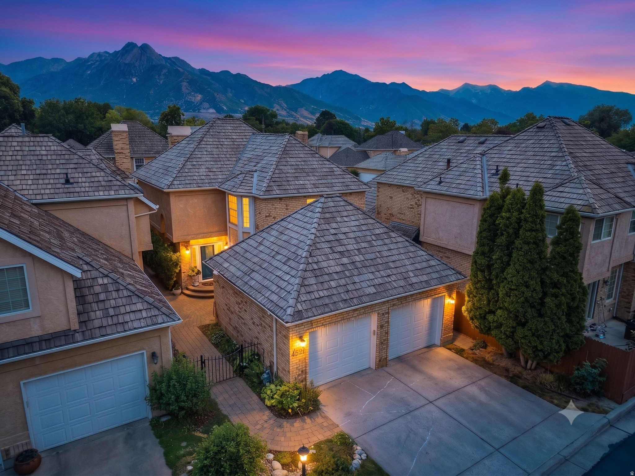 4521 S COUNTRYLANE RD, Salt Lake City, UT 84117 — photo 1