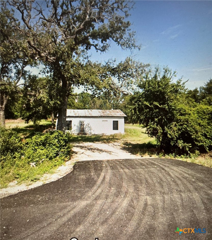 3004 N Travis Avenue, Cameron, TX 76520 — photo 1