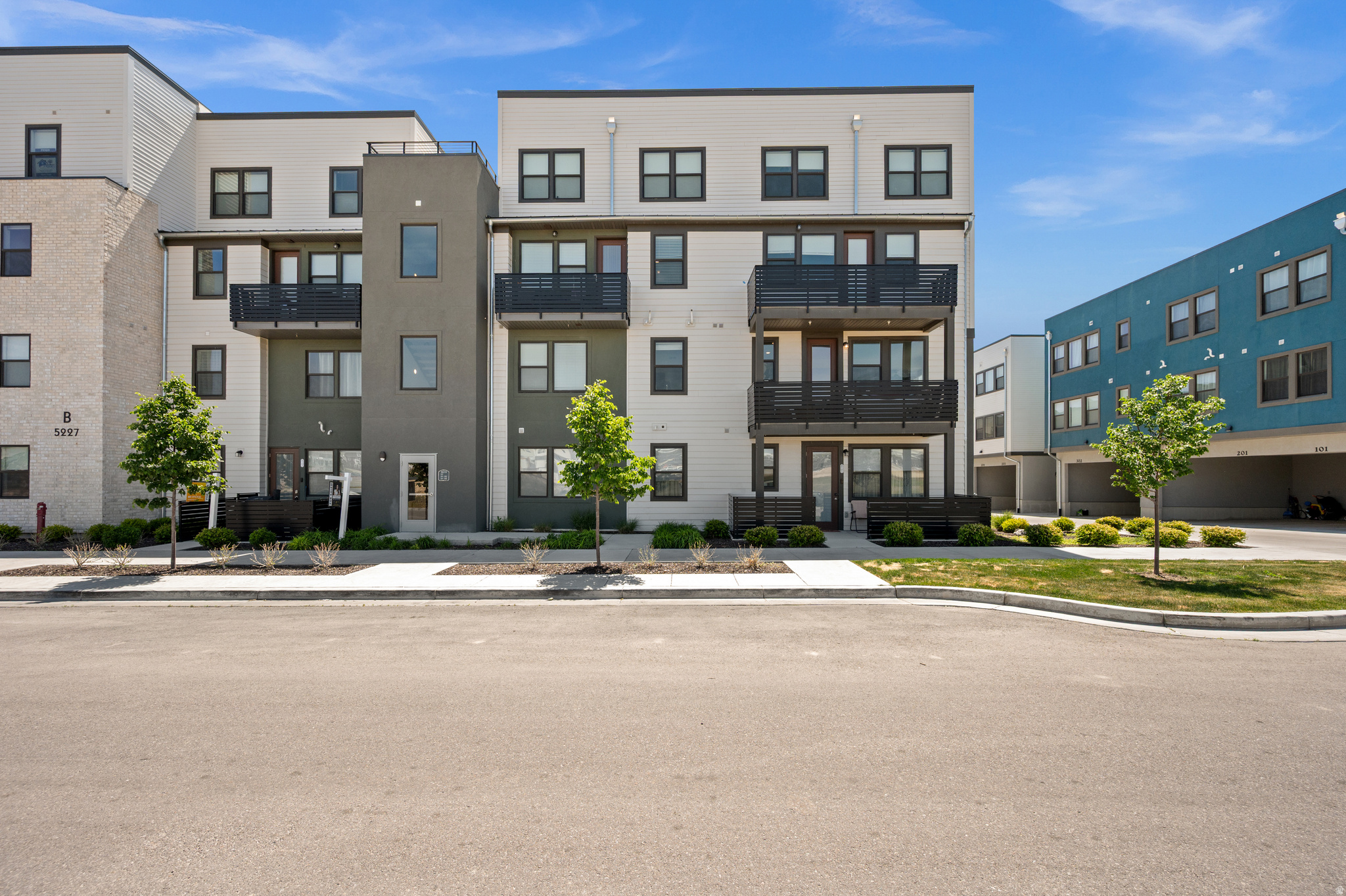 5227 W REVENTON DR #B201, South Jordan, UT 84009 — photo 1