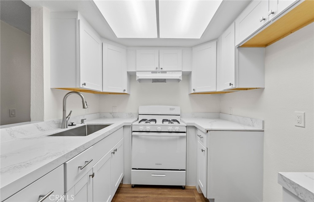 600 W 3rd Street B107, Santa Ana, CA 92701 — photo 1