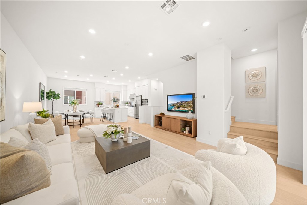 271 Lynx, Irvine, CA 92618 — photo 1