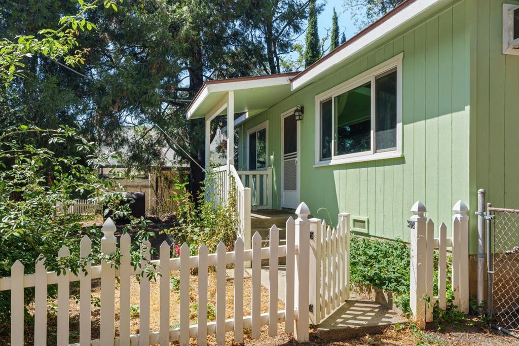 2014 3Rd, Julian, CA 92036 — photo 1