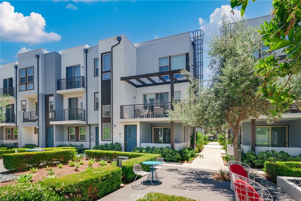 315 Placemark, Irvine, CA 92614 — photo 1