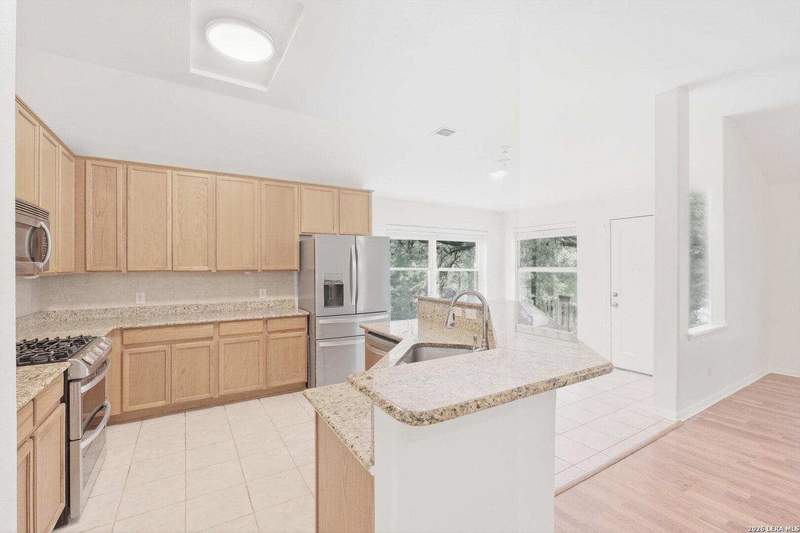 8803 Verde Oaks, ,  78148 — photo 1