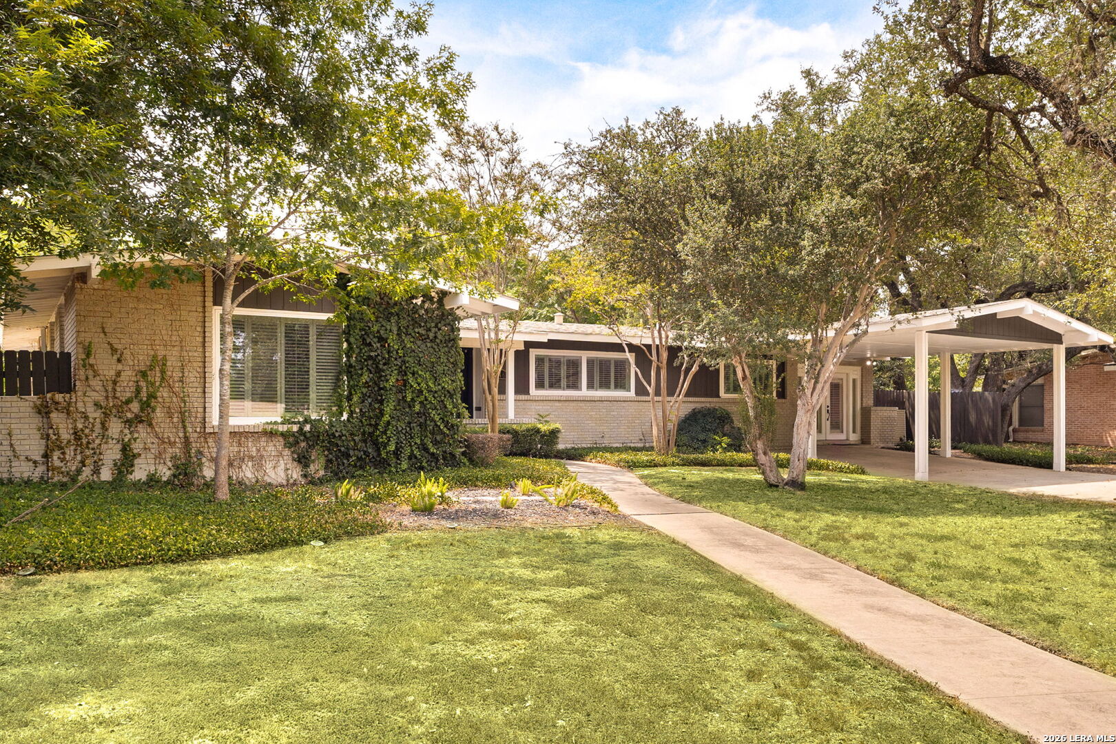 446 Forrest Hill Dr, ,  78209 — photo 1