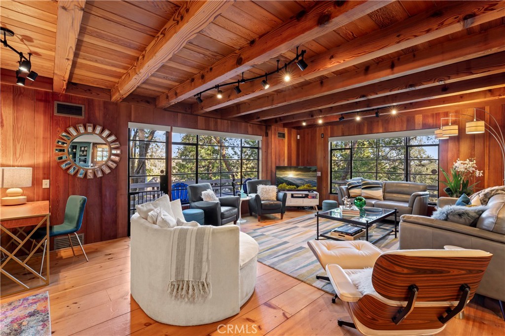 309 Castle Gate Road, Lake Arrowhead, CA 92352 — photo 1