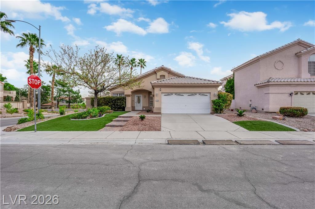 2528 Huber Heights Drive, Las Vegas, NV 89128 — photo 1