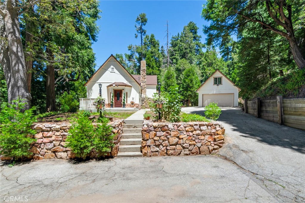 901 Ca-173, Lake Arrowhead, CA 92352 — photo 1