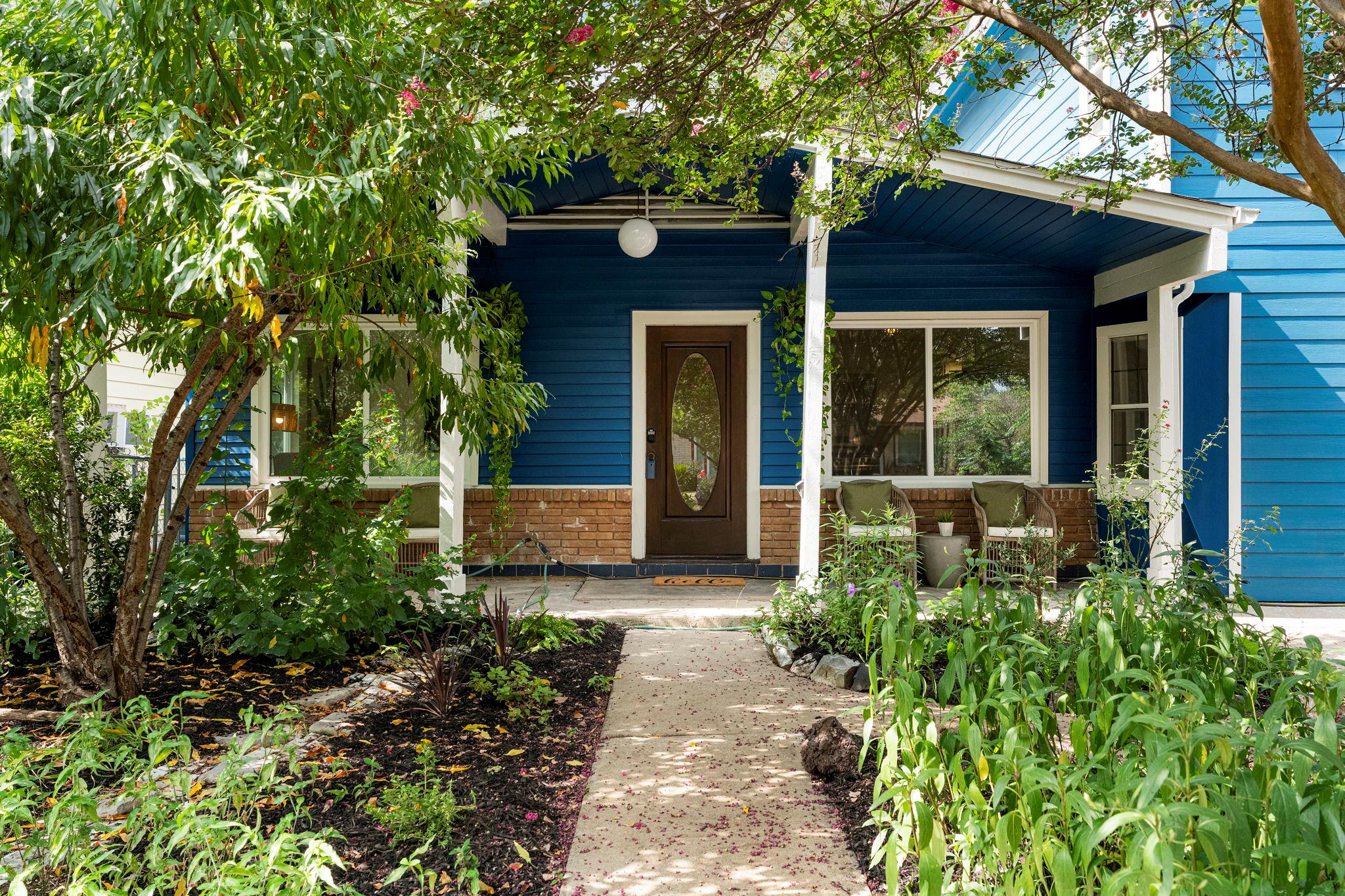 3201  Kay St, Austin, TX 78702 — photo 1