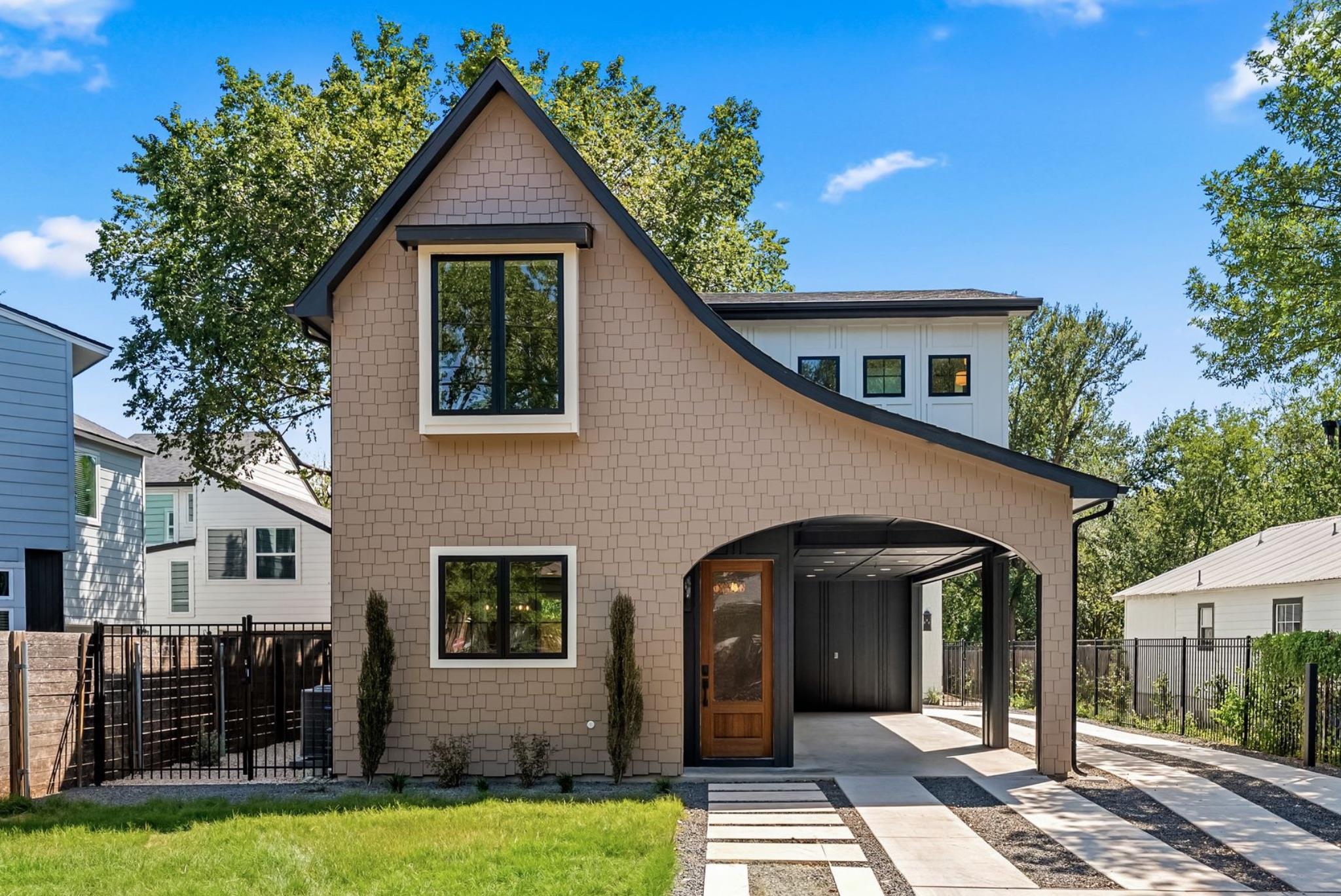 5607 Tura, Austin, TX 78721 — photo 1